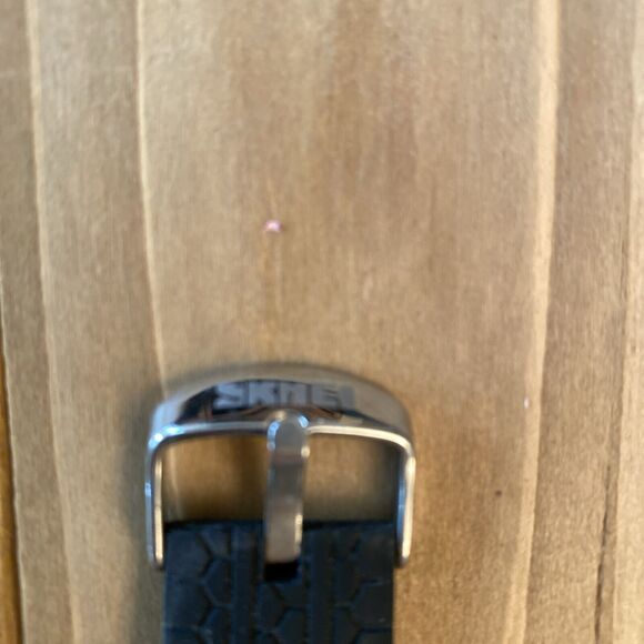 Curren Men’s Watch With New Battery - Picture 3 of 7